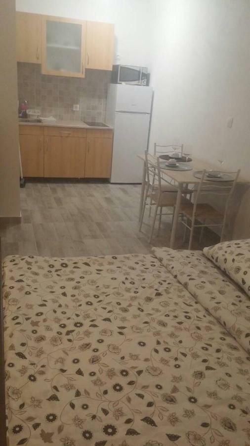 Deni09 Διαμέρισμα Pomer Εξωτερικό φωτογραφία
